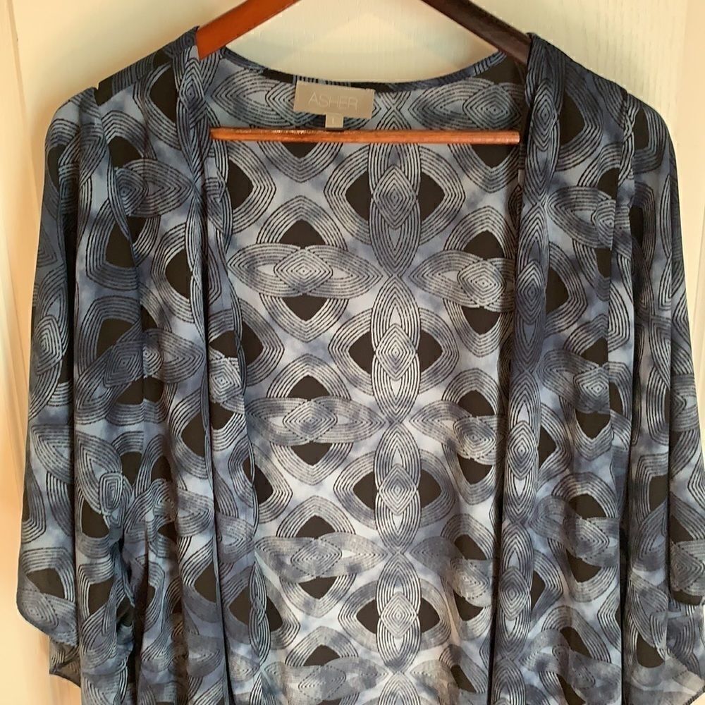 New Asher Blue patterned Long Duster Kimono - Picture 3 of 12